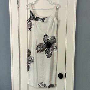 Tomaso Stefanelli midi dress size 42 (US size 6) designer large floral print